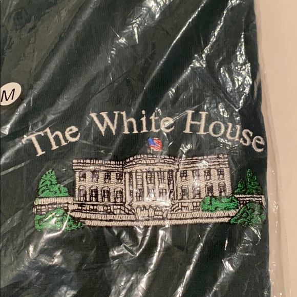 Green heavy cotton t shirt The White House, M, NIB - Picture 2 of 5